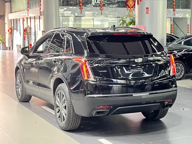 Cadillac XT5 — Фото автомобиля 9