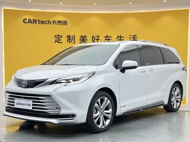 Toyota Sienna — Фото автомобиля 15