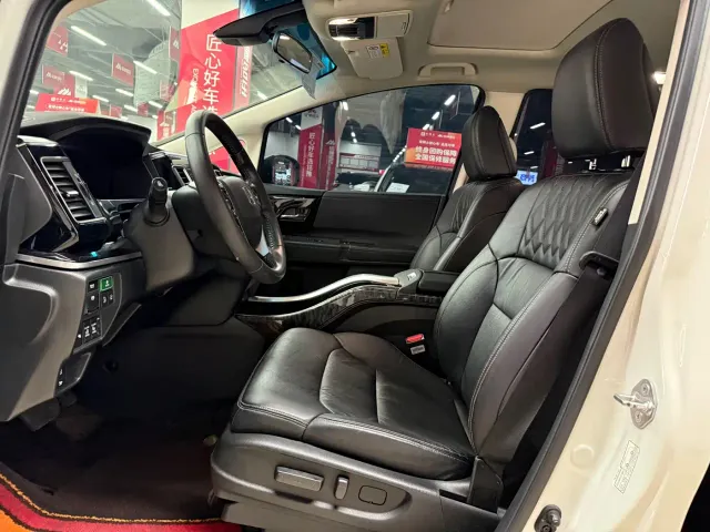 Honda Elysion — Фото автомобиля 4