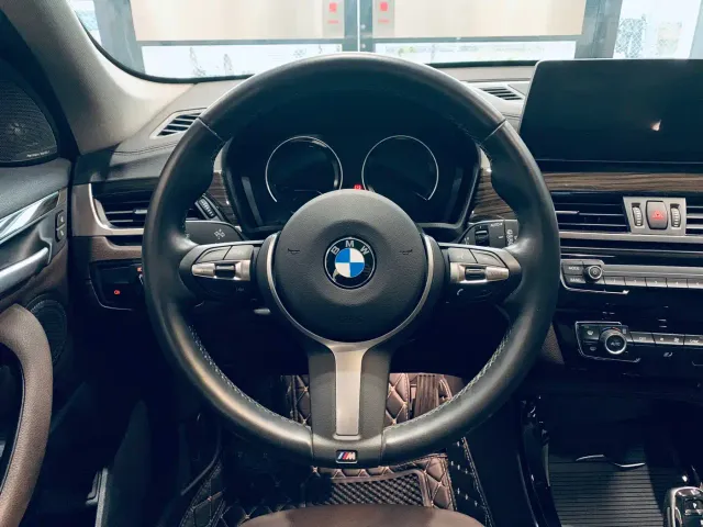 BMW X1 — Фото автомобиля 7