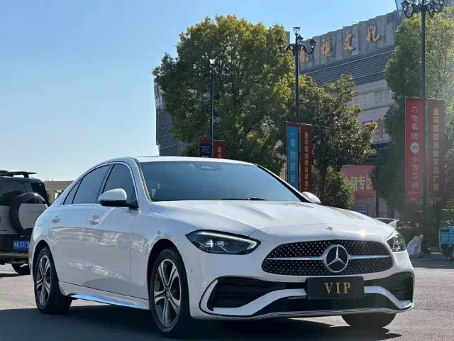 Mercedes-Benz C-Class — Фото автомобиля 3