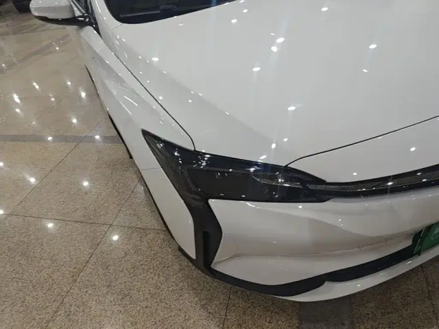 Buick Velite 6 — Фото автомобиля 9