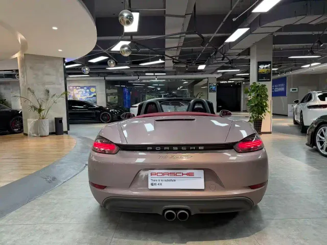 Porsche 718 — Фото автомобиля 6