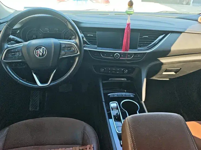 Buick Regal — Фото автомобиля 12
