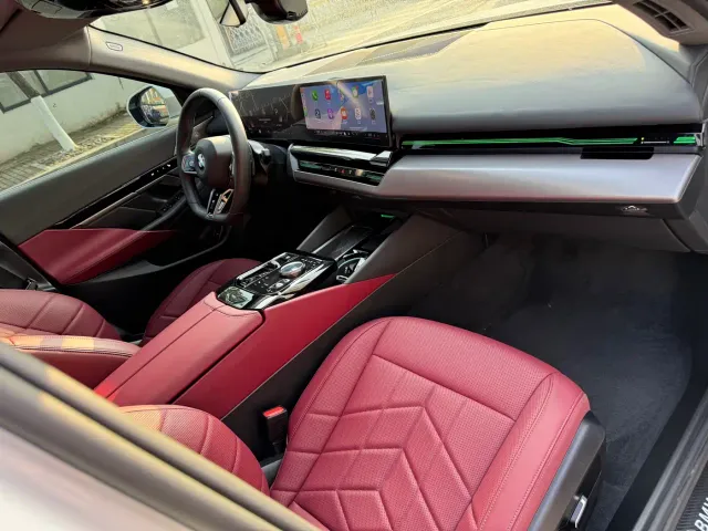 BMW 5 Series — Фото автомобиля 15