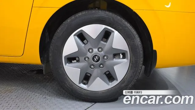 Hyundai Staria Staria L3.5 Школьный автобус — Фото автомобиля 21