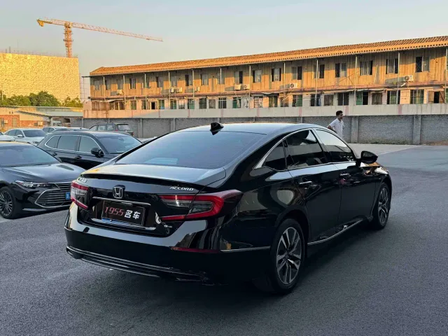 Honda Accord — Фото автомобиля 9
