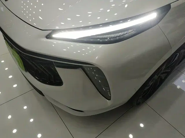 Forthing T5 Evo — Фото автомобиля 17
