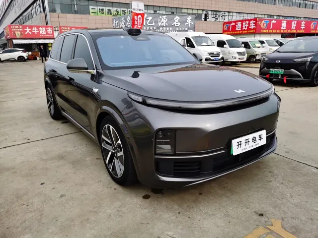 Li Auto L9 — Фото автомобиля 3