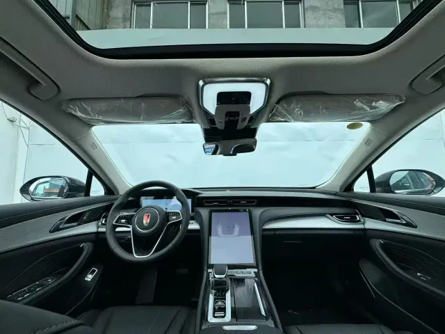 Hongqi H5 — Фото автомобиля 5