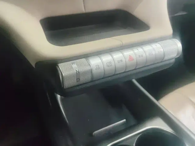 BYD Dolphin — Фото автомобиля 16