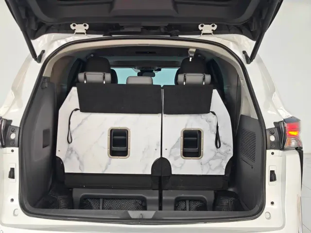Toyota Granvia — Фото автомобиля 17