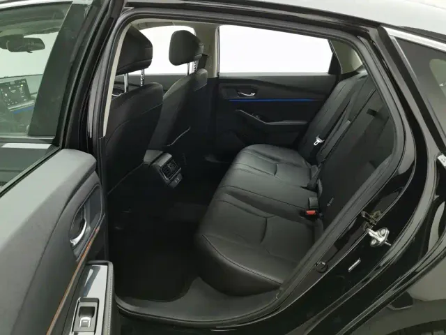 Honda Accord — Фото автомобиля 15