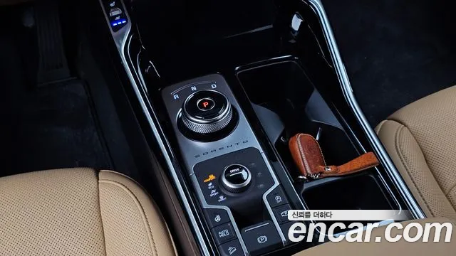 Kia Sorento Sorento 4-е поколение Бензин 2.5T 4WD — Фото автомобиля 9