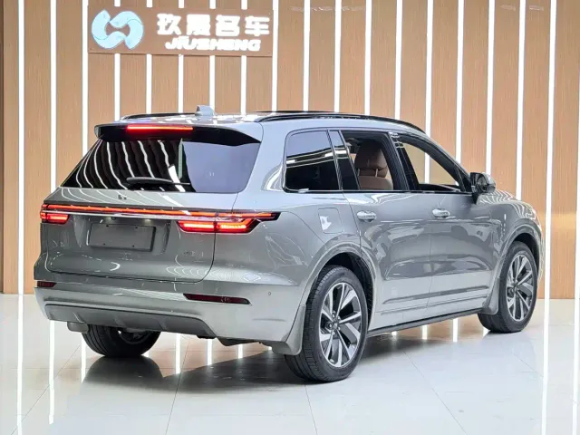 Li Auto ONE — Фото автомобиля 6
