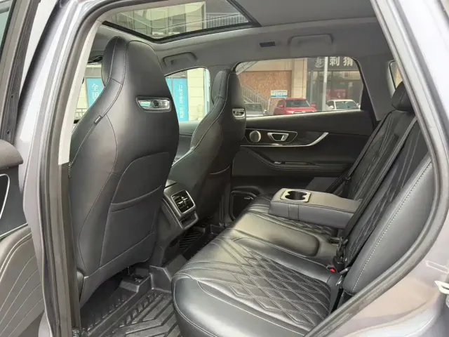 Chery Tiggo 7 PLUS 2023 Champion Edition 1.6TGDI DCT Extraordinary Version — Фото автомобиля 12