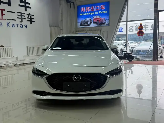 Mazda Axela — Фото автомобиля 2