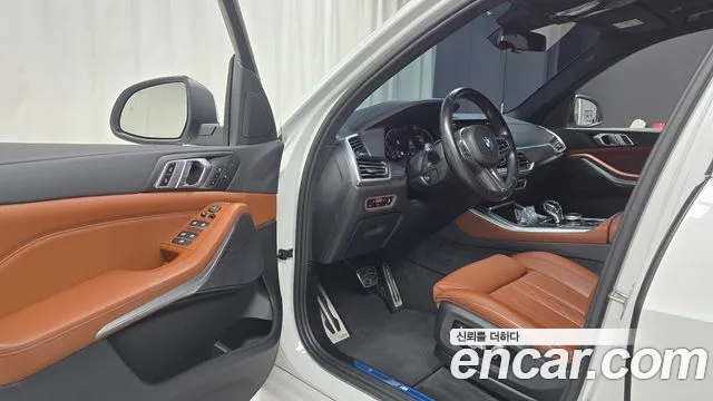 BMW X5 xDrive 40i M Sport — Фото автомобиля 9