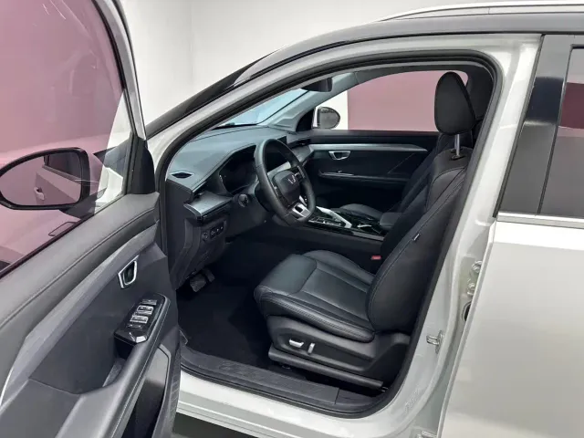 Wuling Asta — Фото автомобиля 5