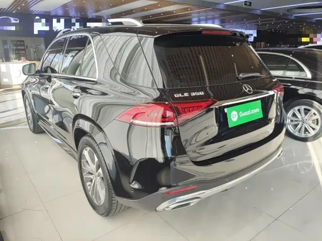 Mercedes-Benz GLE-Class — Фото автомобиля 4