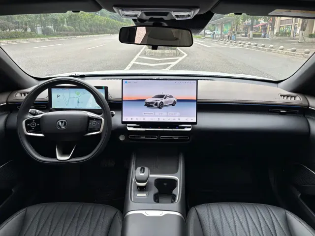 Changan Eado — Фото автомобиля 9