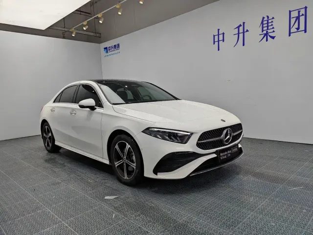 Mercedes-Benz A-Class — Фото автомобиля 3