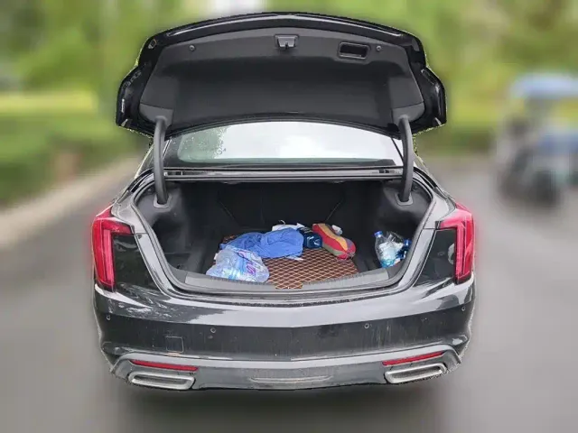 Cadillac CT5 — Фото автомобиля 20