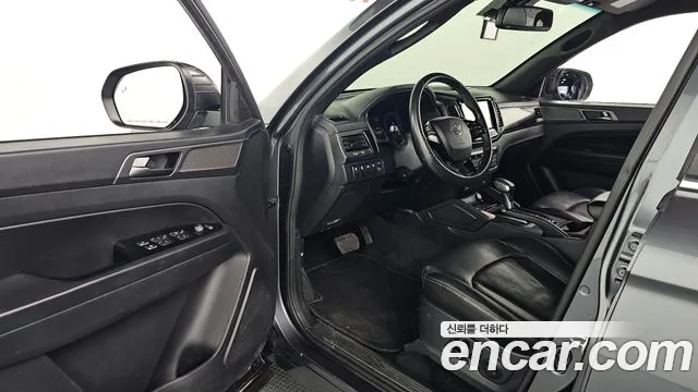 KG_Mobility_Ssangyong Rexton Новый Rexton Sport Khan Дизель 2.2 4WD — Фото автомобиля 11
