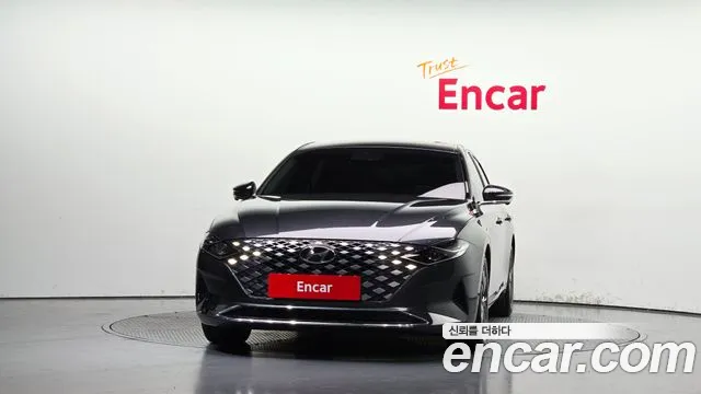 Hyundai Grandeur New — Фото автомобиля 3