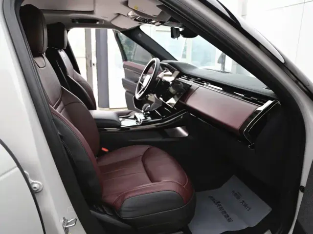 Land Rover Range Rover Sport — Фото автомобиля 22