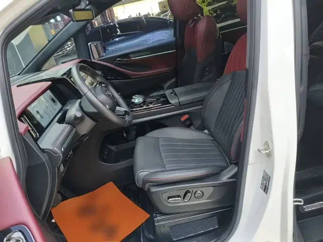 GAC Trumpchi E9 — Фото автомобиля 14