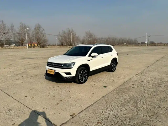 Volkswagen Tharu — Фото автомобиля 2