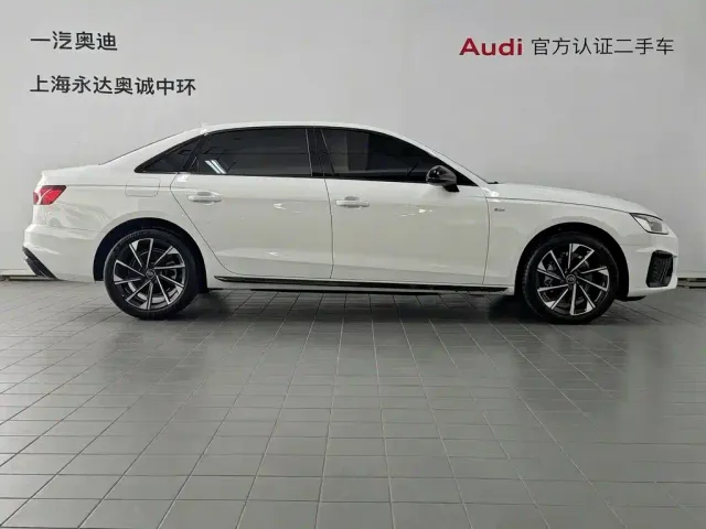 Audi A4L — Фото автомобиля 3