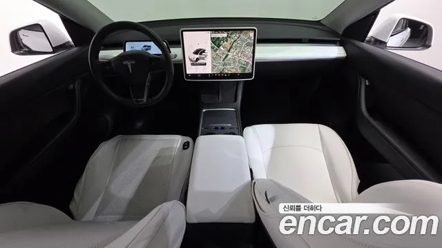 Tesla Model Y — Фото автомобиля 6