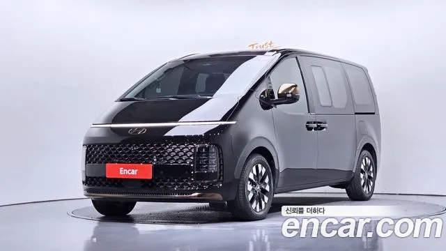 Фотография автомобиля — Hyundai Staria