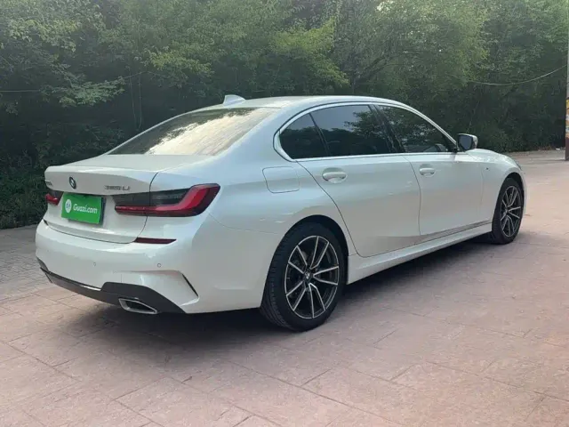 BMW 3 Series — Фото автомобиля 4
