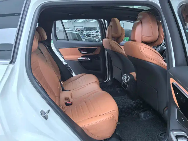 Mercedes-Benz GLC-Class — Фото автомобиля 10