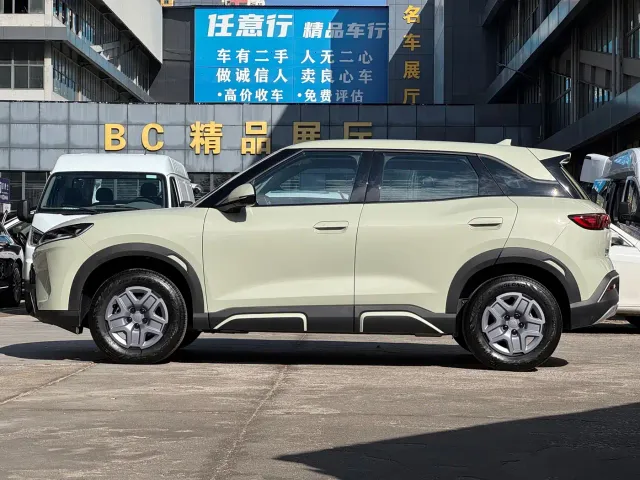 BYD Yuan UP — Фото автомобиля 4