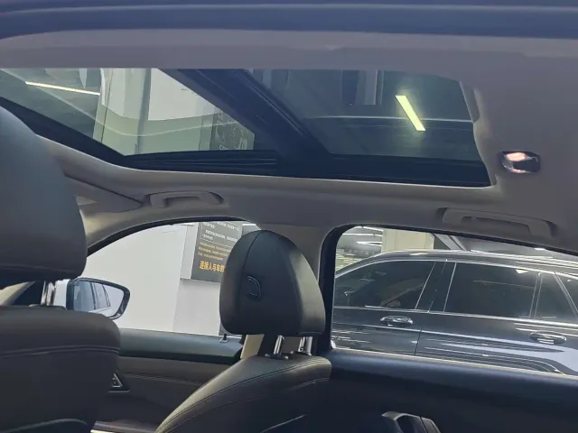 BMW 3 Series — Фото автомобиля 10