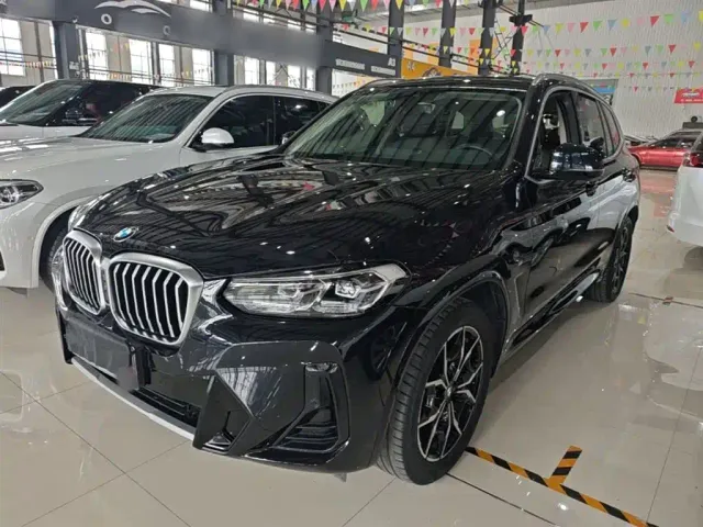 Фотография автомобиля — BMW X3