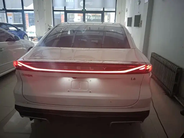 Geely Galaxy L6 — Фото автомобиля 5