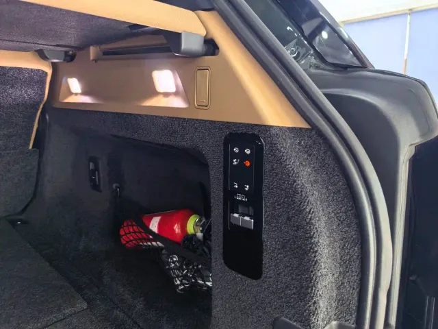 Land Rover Range Rover — Фото автомобиля 14