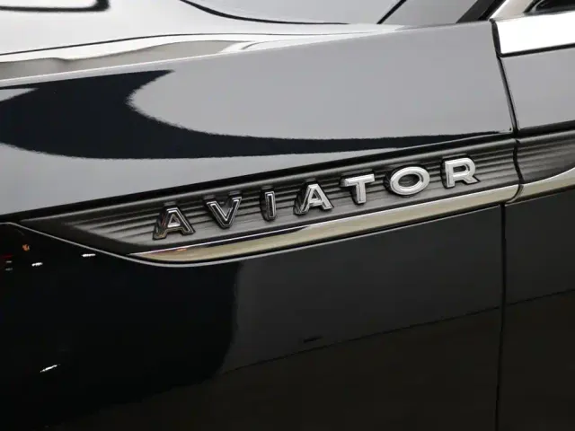 Lincoln Aviator — Фото автомобиля 27