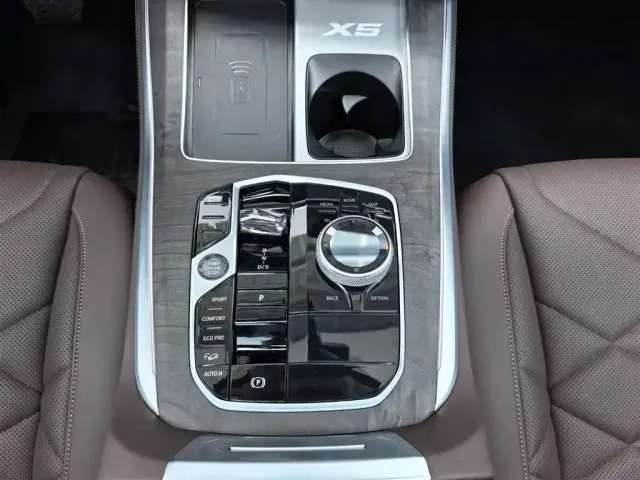 BMW X5 — Фото автомобиля 11