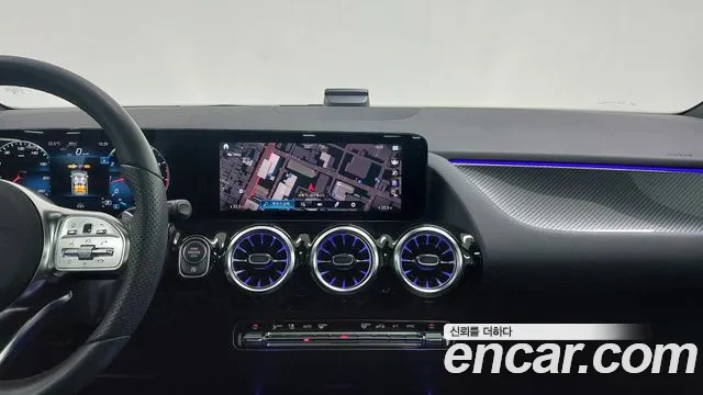 Mercedes-Benz GLA-Class — Фото автомобиля 16