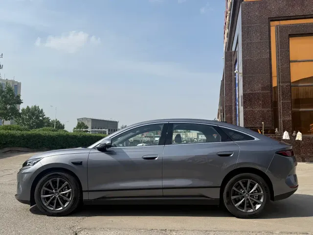 BYD Qin L — Фото автомобиля 5