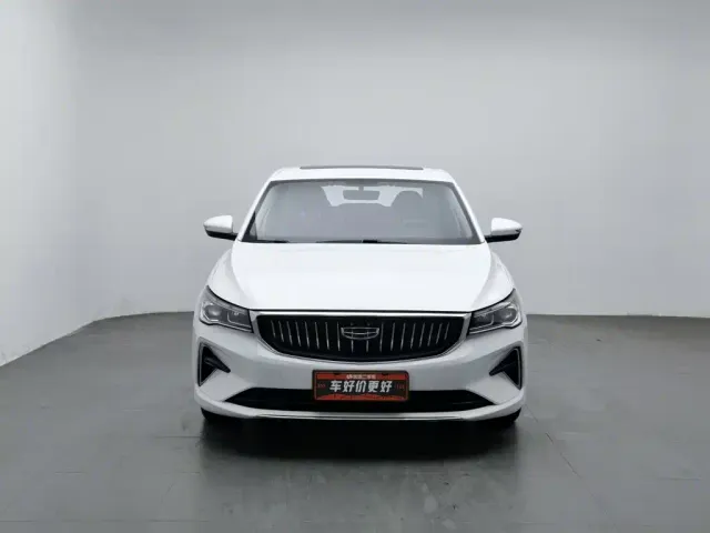 Geely Emgrand — Фото автомобиля 3