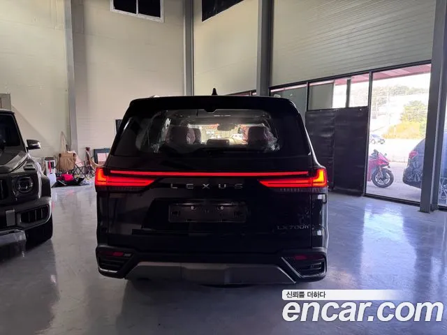 Lexus LX — Фото автомобиля 5