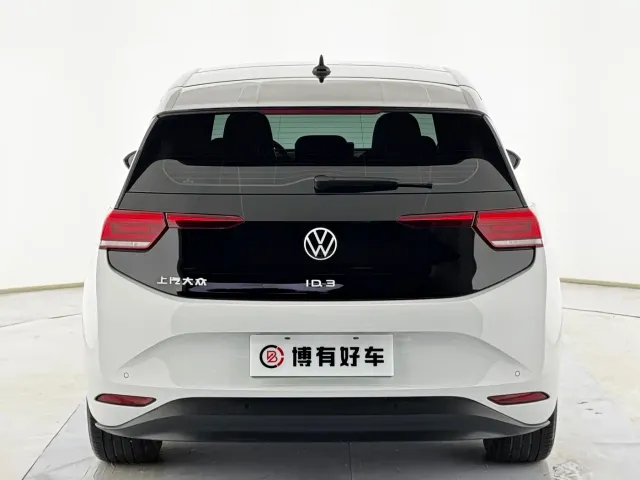 Volkswagen ID.3 — Фото автомобиля 12