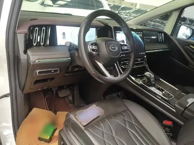 GAC Trumpchi M8 — Фото автомобиля 5